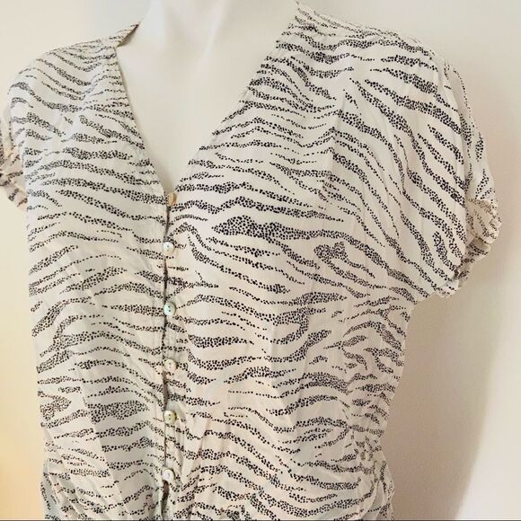 Jane & Delancey Animal Print Tie Front Top - Picture 2 of 5